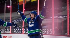 Vancouver se vrátil vítězně, Nosek a Chytil pomohli asistencemi