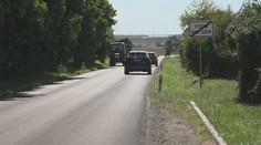 Některým silnicím chybí vodorovné značení. Je to nebezpečné, varuje expert