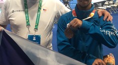 Zeman urážel Romy, že jsou flákači. Teď jeden veze medaili z olympiády