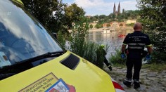 Ve Vltavě se utopil 54letý muž. Pod vodou byl skoro hodinu