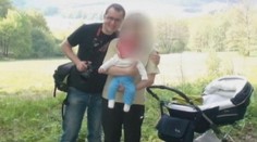 Češi zadržení v Řecku za údajnou špionáž na Vánoce domů nepřijedou