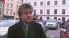 ANKETA: Poslanci a senátoři už nemají MHD zdarma. Co na to říkají?