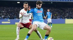 Dokáže AS Řím po čtyřech letech zdolat Neapol? Šlágr Serie A živě na Nova Sport