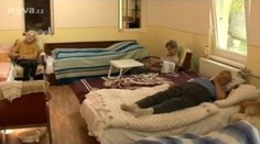 Týrání a smrt v domově důchodců