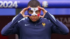 Mbappé má smůlu. Masku v barvách Francie nosit při zápase nemůže