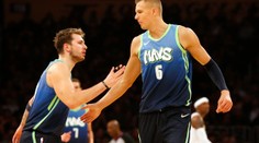 Dallas konečně zabral, v bitvě favoritů uspěli 76ers. Clippers dál vítězní