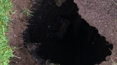 Tajemné schody do pekla! Kam vede temná díra, nikdo netuší