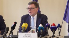 Opozici vadí tajnosti kolem rozpočtu. Stanjurovo ministerstvo je pod palbou kritiky