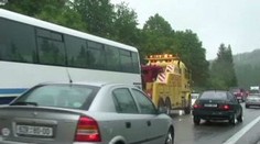 Nehoda autobusu: jeden mrtvý, šest zraněných