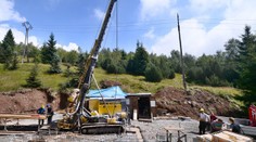 Kauza lithium opět žije! Firma tvrdí, že jí úřady povolily 13 vrtů