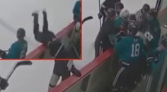 Přeskočilo mu? Agresivní hokejista málem přizabil soupeře!