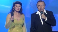Zemřela zpěvačka Věra Gondolánová. Zpívala hity po boku Karla Gotta