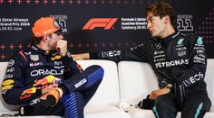 Russell vrací úder Verstappenovi: Max lidi šikanuje, vyhrožoval mi nárazem do zdi