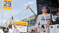 Alonso ukázal v Indianapolisu drápky: Ve 3. tréninku byl ČTVRTÝ