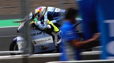 Salač dojel na začátku třetí desítky, Márquez po pádech nestartoval