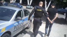 Udělal škodu za 38 miliónů, do vězení se mu nechtělo. Už sedí