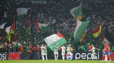 Celtic za palestinské vlajky v hledišti zaplatí téměř půl milionu