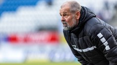 Trenér Rada opět perlil. Připadám si jak blázen, hodnotil covidová opatření