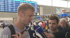 Sparta před Aktobe zrušila trénink. Nemá cenu se vyšťavit, řekl Zelený na letišti
