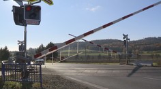 Tvrdá kritika expertů: Nejvyšší jistota smrti? Nehoda na železničním přejezdu
