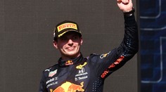 Hamilton naháněl Verstappena. Nizozemec vítězství ve VC USA uhájil