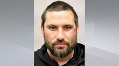 Policie pátrá po uprchlém vězni, hledal ho i vrtulník