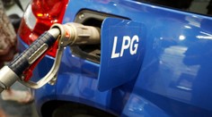 Elektřina, benzín, diesel? Ani jedno, Češi rekordně skupují auta na úplně jiné palivo