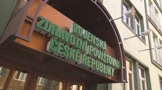 Lidé mají letos poslední šanci změnit pojišťovnu. Vše vyřídí online z domova