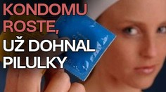 Popularita kondomu roste, už dohnal pilulky