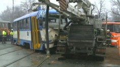 VIDEO: V Ostravě se srazila tatra s tramvají. SEDM ZRANĚNÝCH!