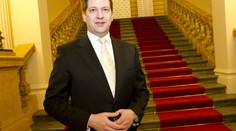 ŘEDITEL TV NOVA ANDRUŠKO: Omezení reklamy v ČT filmům pomůže. ROZHOVOR