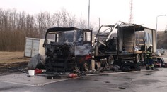 V Litvě unesli český kamion s monitory! Náklad zmizel, vůz shořel!
