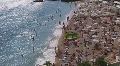 Neštěstí v Alpách ani útoky žraloků Čechy neodradí. Do zahraničí pojedou