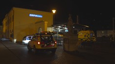 Drama v pendolinu: Muž, který se ve vlaku bodl do hrudníku, bojuje o život
