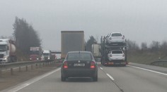 Kamiony už mají zakázané předjíždění od Prahy až do Brna. Řidiči se zlobí