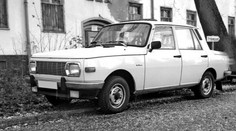 Češi jezdí ve starých vozech. Průměrnému autu je 13,65 roku