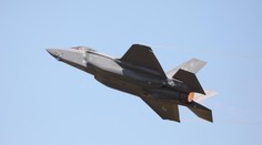Japonci našli trosky ztraceného letounu, pilot se stále pohřešuje!