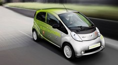 ČEZ bude jezdit v elektromobilech od Peugeotu