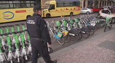 Praha bojuje s elektrokolběžkami: V centru je chtějí úplně zakázat