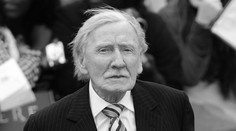 Fanoušci Harryho Pottera smutní. Zemřel Leslie Phillips, který řídil osud kouzelníků