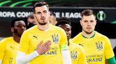 Fotbalová Slavia opět pomůže Ukrajině, draží speciální klubové suvenýry