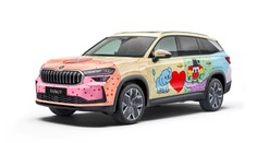 Kodiaq pro Zdravotního klauna zdobí nový design. Navrhla ho sedmiletá Emma