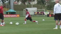 Na trénink Čechů přišly tři tisíce lidí, Rosický už makal na 100 %