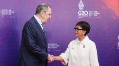 Lavrov předčasně odletěl ze summitu G20. Ptali se ho, kdy Rusko ukončí válku