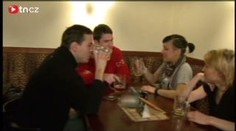 RANDE PO ČESKU: V hospodě u piva. A platí chlap