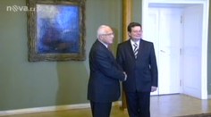 Vondra sníží počet vojáků v Kosovu
