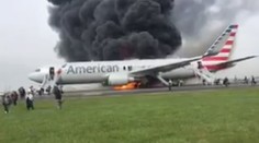 Panika na letišti! Motor boeingu se změnil v ohnivou kouli!