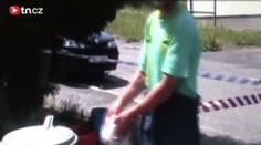 Na Sokolovsku vybuchlo popelářské auto. Byl v něm nebezpečný odpad ze školy