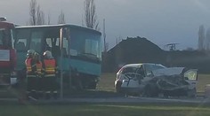 Srážka s autobusem: Řidička (18) zemřela, kamarádka bojuje o život
