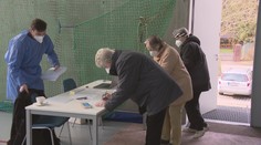 Vláda chce rušit očkovací centra. Pro vakcínu lidé pojedou i desítky kilometrů